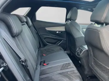 PEUGEOT 3008 Hybrid 136 GT  PANO E-Sitz CAM LED
