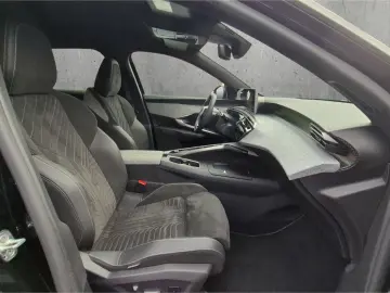 PEUGEOT 3008 GT HYBRID 145 e-DSC6 Navi LED ACC