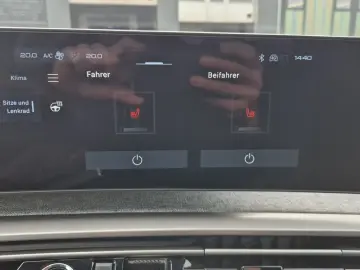 PEUGEOT 3008 GT HYBRID 145 e-DSC6 Navi LED ACC