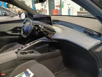 PEUGEOT NEUER 3008 GT Hybrid e-DSC6  ALCANTARA