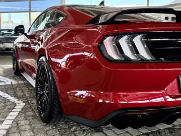 FORD Mustang GT Fastback Aut.