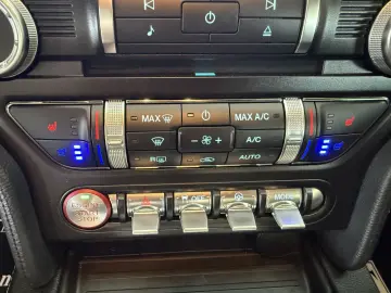 FORD Mustang GT Fastback Aut.