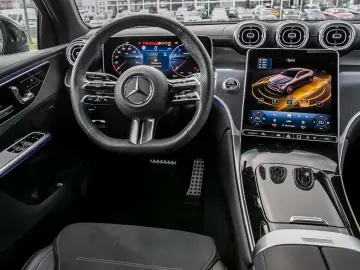 MERCEDES-BENZ GLC 200 4M AMG Advanced PLUS Pano AHK Night