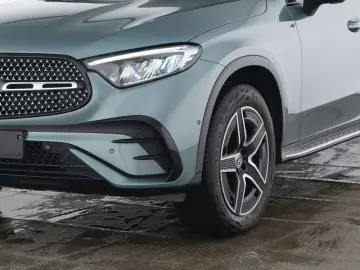 MERCEDES-BENZ GLC 300 4M AMG AHK Pano Dist Sound 3D
