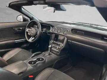 FORD Mustang Convertible 5.0 V8 Aut. GT  Tieferlegung