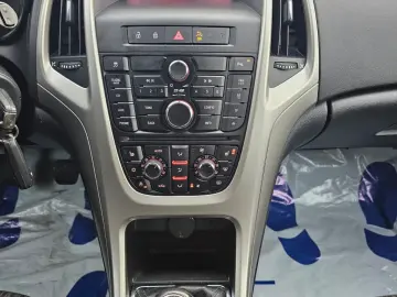 Opel Astra J 1.7 cdti Euro 5 2011