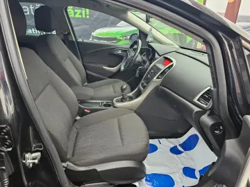 Opel Astra J 1.7 cdti Euro 5 2011