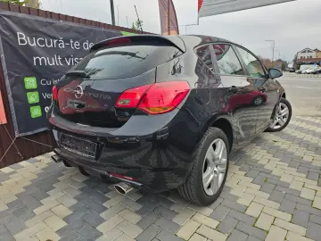 Opel Astra J 1.7 cdti Euro 5 2011