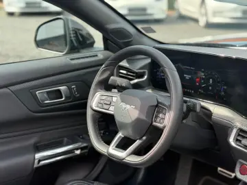 FORD Mustang Convertible 5.0 Ti-VCT V8 328 kW GT