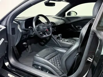 AUDI R8 Coupe 5.2 FSI Quattro Technologie-Paket RFK