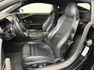 AUDI R8 Coupe 5.2 FSI Quattro Technologie-Paket RFK