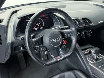 AUDI R8 Coupe 5.2 FSI Quattro Technologie-Paket RFK