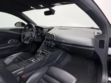AUDI R8 Coupe 5.2 FSI Quattro Technologie-Paket RFK