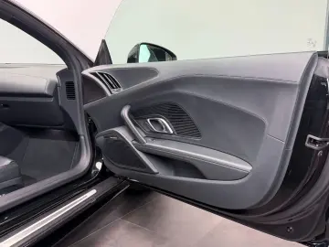 AUDI R8 Coupe 5.2 FSI Quattro Technologie-Paket RFK