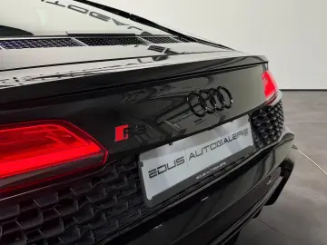AUDI R8 Coupe 5.2 FSI Quattro Technologie-Paket RFK