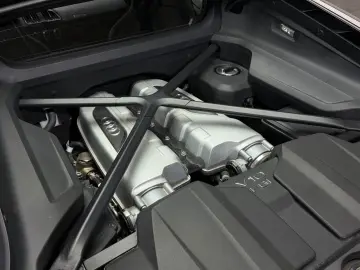 AUDI R8 Coupe 5.2 FSI Quattro Technologie-Paket RFK