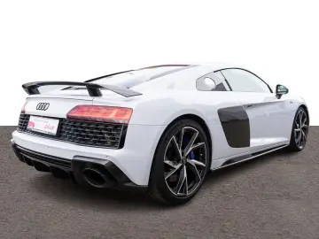 AUDI R8 Coupe V10 performance quattro KERAMIK B&O RFK