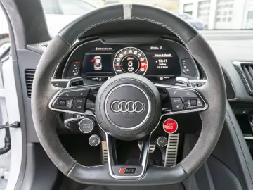 AUDI R8 Coupe V10 performance quattro KERAMIK B&O RFK