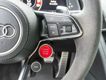 AUDI R8 Coupe V10 performance quattro KERAMIK B&O RFK