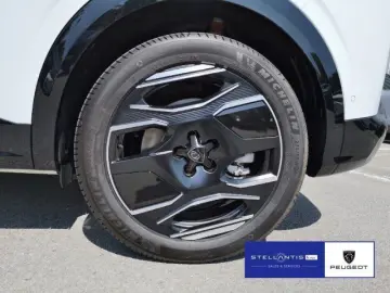 PEUGEOT 3008 Elektromotor 210 GT