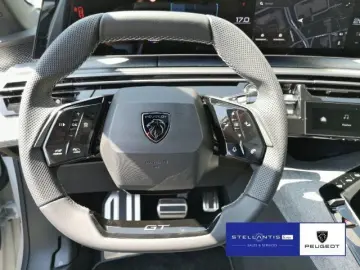 PEUGEOT 3008 Elektromotor 210 GT