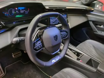 PEUGEOT 408 GT Plug-In Hybrid AT8 225PS  ALCANTARA