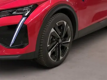 PEUGEOT 408 GT Plug-In Hybrid AT8 225PS  ALCANTARA