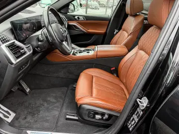 BMW X6 xDrive40i M Sport PANO ACC AHK