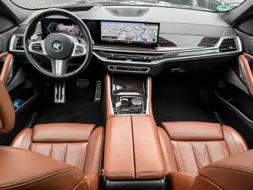 BMW X6 xDrive40i M Sport PANO ACC AHK