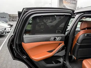 BMW X6 xDrive40i M Sport PANO ACC AHK