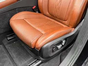 BMW X6 xDrive40i M Sport PANO ACC AHK