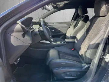 PEUGEOT 408 Plug-In Hybrid 225 GT  360  Winterpaket