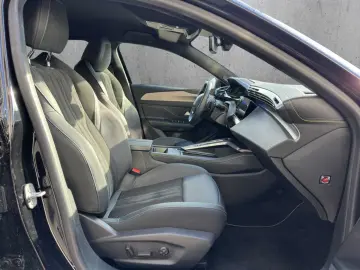 PEUGEOT 408 Plug-In Hybrid 225 GT  360  Winterpaket