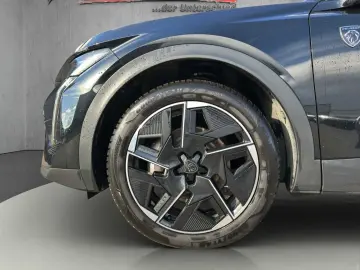 PEUGEOT 408 Plug-In Hybrid 225 GT  360  Winterpaket