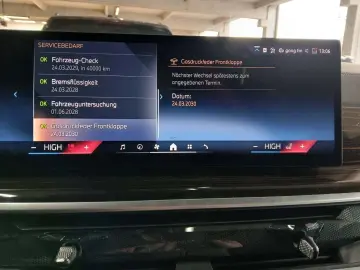 BMW X6 xDrive30d PANO STANDHZ KAMERA HUD AHK ICONIC