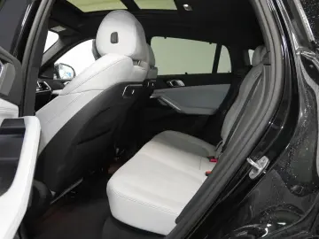 BMW X6 xDrive30d PANO STANDHZ KAMERA HUD AHK ICONIC