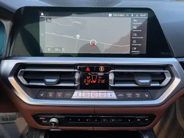 BMW M4 Competition Cabriolet xDRIVE   H&K   GRA   BM