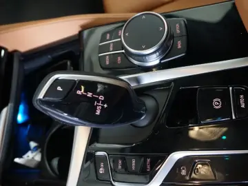 BMW SERIES 5 2.0 530e AT