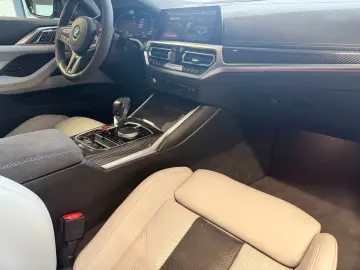 BMW M4 Competition Cabrio Carbon HUD Laser