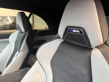 BMW M4 Competition Cabrio Carbon HUD Laser