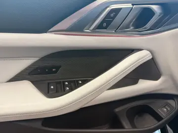 BMW M4 Competition Cabrio Carbon HUD Laser