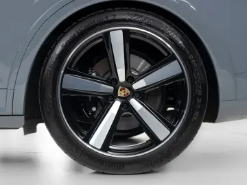 PORSCHE Cayenne Turbo E-Hybrid   Burmester   HD-Matrix