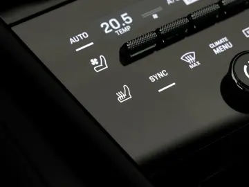 PORSCHE Cayenne Turbo E-Hybrid   Burmester   HD-Matrix