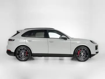 PORSCHE Cayenne S E-Hybrid   InnoD   HinterachsL   HDmtr