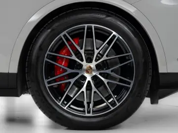 PORSCHE Cayenne S E-Hybrid   InnoD   HinterachsL   HDmtr