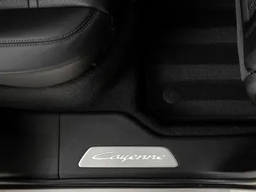 PORSCHE Cayenne S E-Hybrid   InnoD   HinterachsL   HDmtr