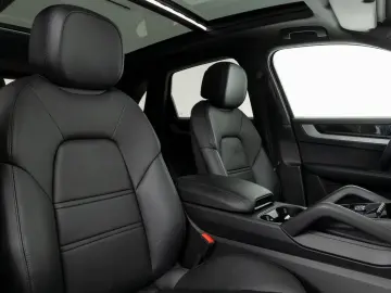 PORSCHE Cayenne S E-Hybrid   InnoD   HinterachsL   HDmtr