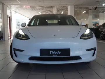 TESLA Model 3 LONGRANGE DUAL-MOTOR NAVI KAMERA PANO SH
