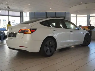 TESLA Model 3 LONGRANGE DUAL-MOTOR NAVI KAMERA PANO SH