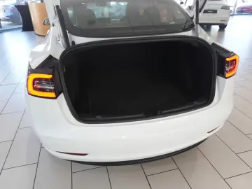 TESLA Model 3 LONGRANGE DUAL-MOTOR NAVI KAMERA PANO SH